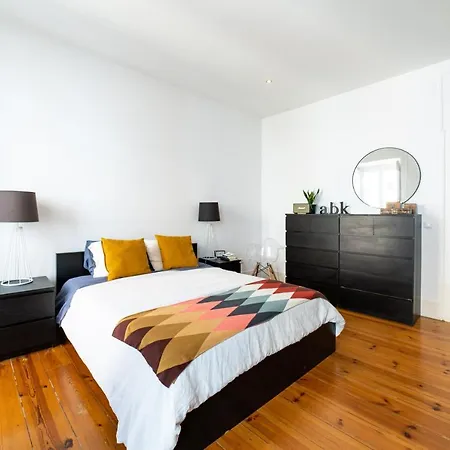 Santana Apartment *