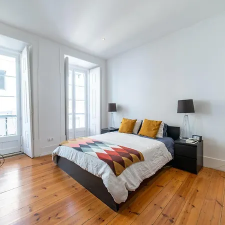 Santana Apartment *