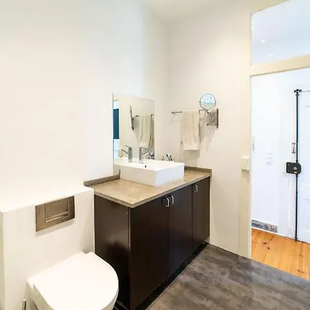 Santana Apartment *